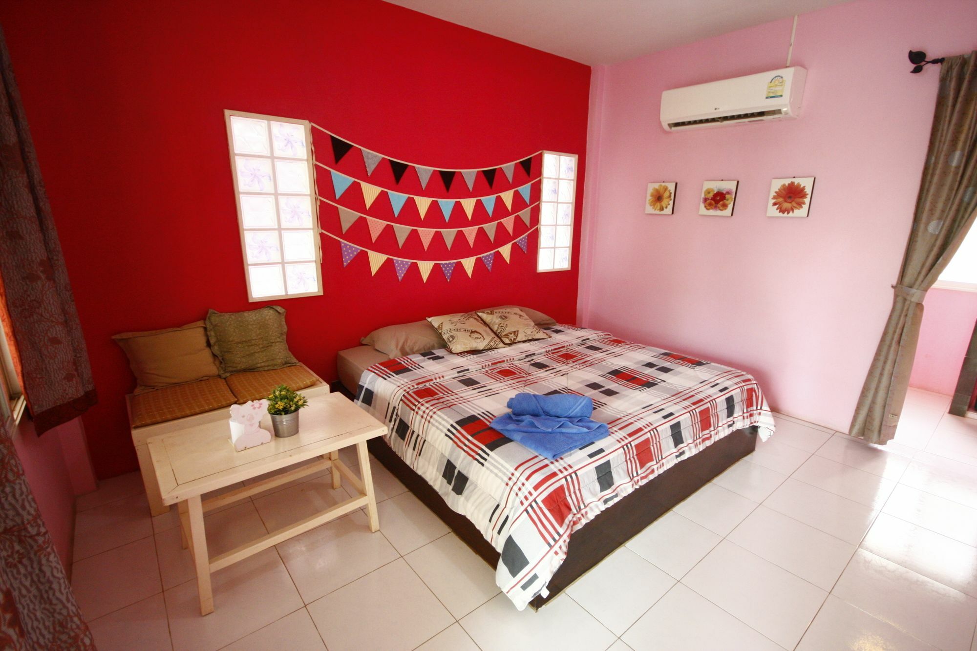 Insook Ko Larn Resort Экстерьер фото